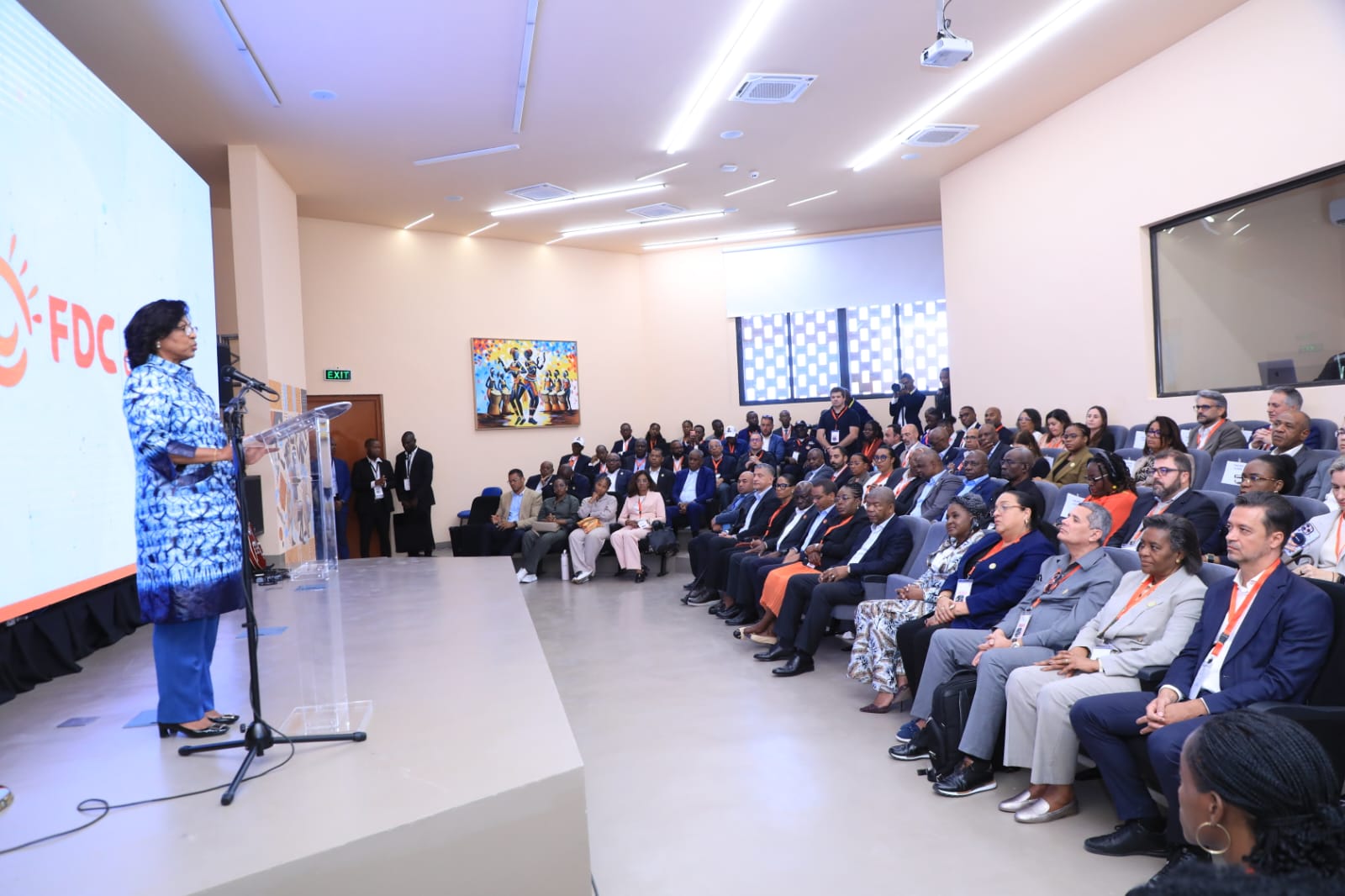 PRESIDENTE JOÃO LOURENÇO INAUGURA CENTRO DA JUVENTUDE DO CUNENE
