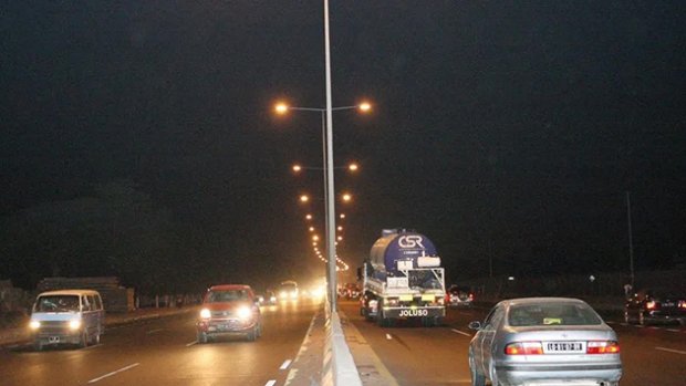 ESTADO DE ILUMINAÇÃO PÚBLICA É AVALIADA EM LUANDA