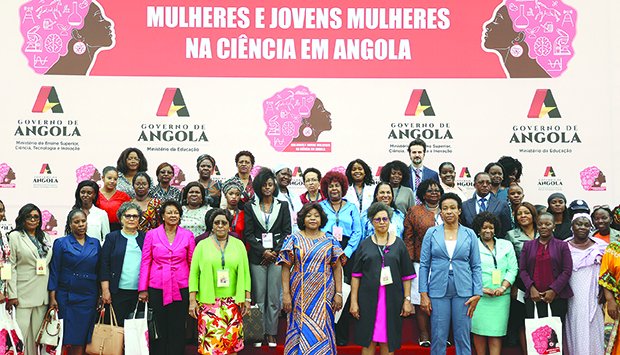 MAIS DE 200 MILHÕES DE MULHERES NO MUNDO NÃO USAM TELEMÓVEIS