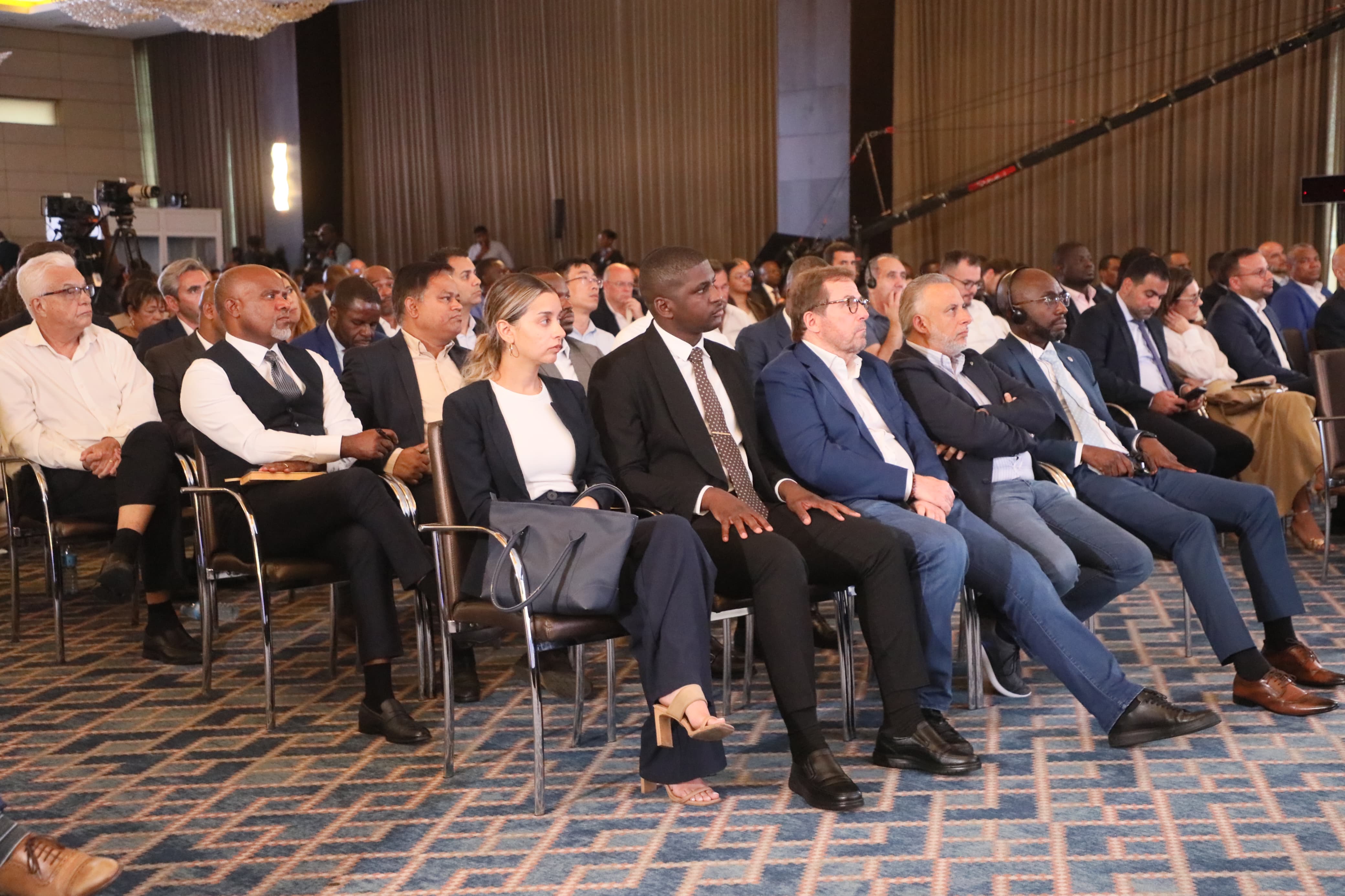 UNIÃO AFRICANA DEFENDE ALARGAMENTO DOS INVESTIMENTOS EUROPEUS NO CONTINENTE