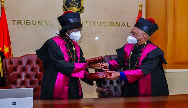 JUÍZA PRESIDENTE DO TRIBUNAL CONSTITUCIONAL APOSTA NA PRIMAZIA DA LEI