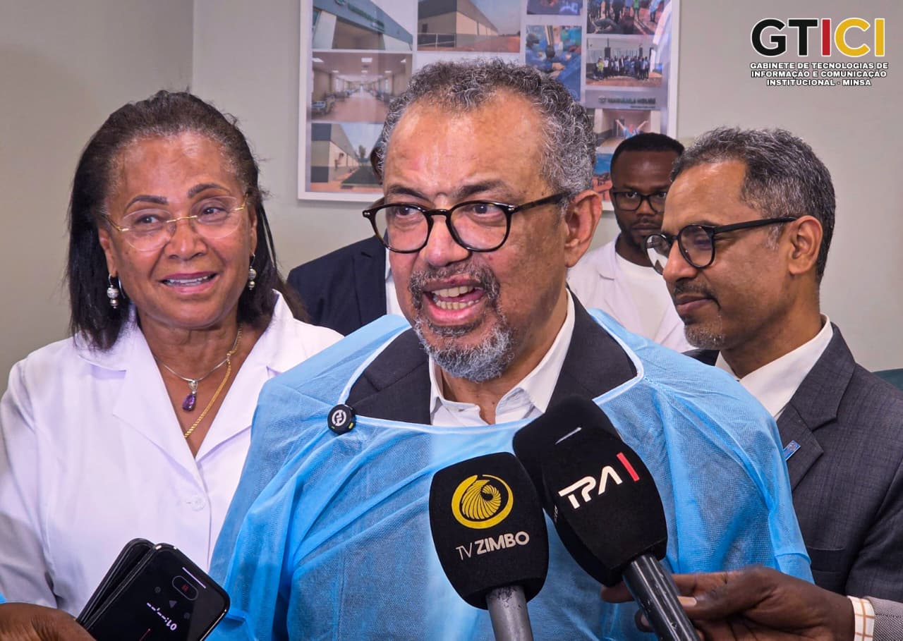 DIRECTOR-GERAL DA OMS  VISITA HOSPITAL AZANCOT DE MENEZES