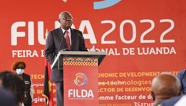 ANGOLA SAI DA RECESSÃO  ECONÓMICA  E ENTRA NA TRAJECTÓRIA DE CRESCIMENTO