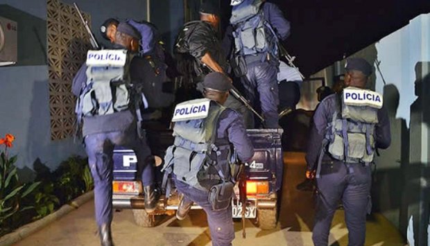 SUPOSTOS CRIMINOSOS QUE ASSALTAVAM CIDADÃOS NA VIA PÚBLICA FORAM DETIDOS
