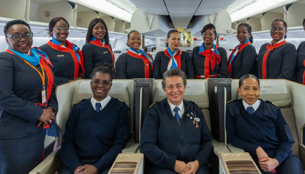 TAAG CELEBRA DIA DA MULHER AFRICANA