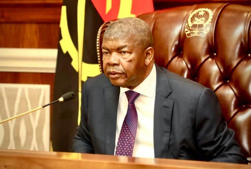 CHEFE DE ESTADO CONSIDERA JUVENTUDE GRANDE FORÇA MOTRIZ PARA O DESENVOLVIMENTO DO PAÍS