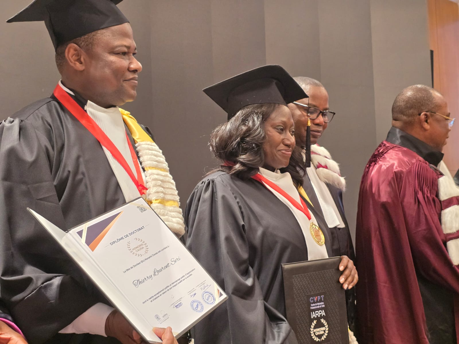 MINISTRA CARMEN DOS SANTOS DISTINGUIDA COM TÍTULO DE DOUTOR HONORIS CAUSA NO SENEGAL