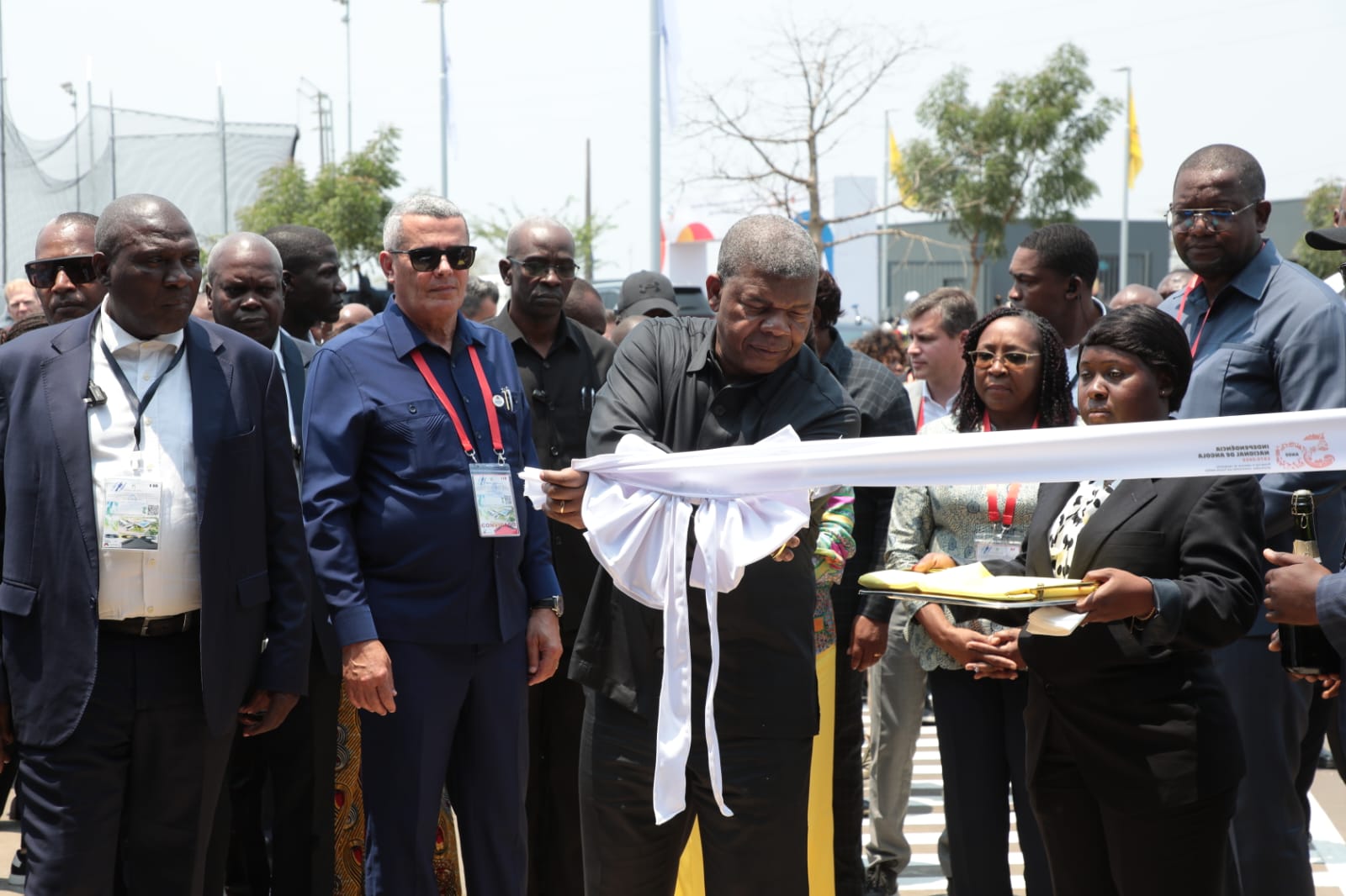 INAUGURADO COMPLEXO DESPORTIVO PARALÍMPICO JOSÉ SAYOVO NO BENGO