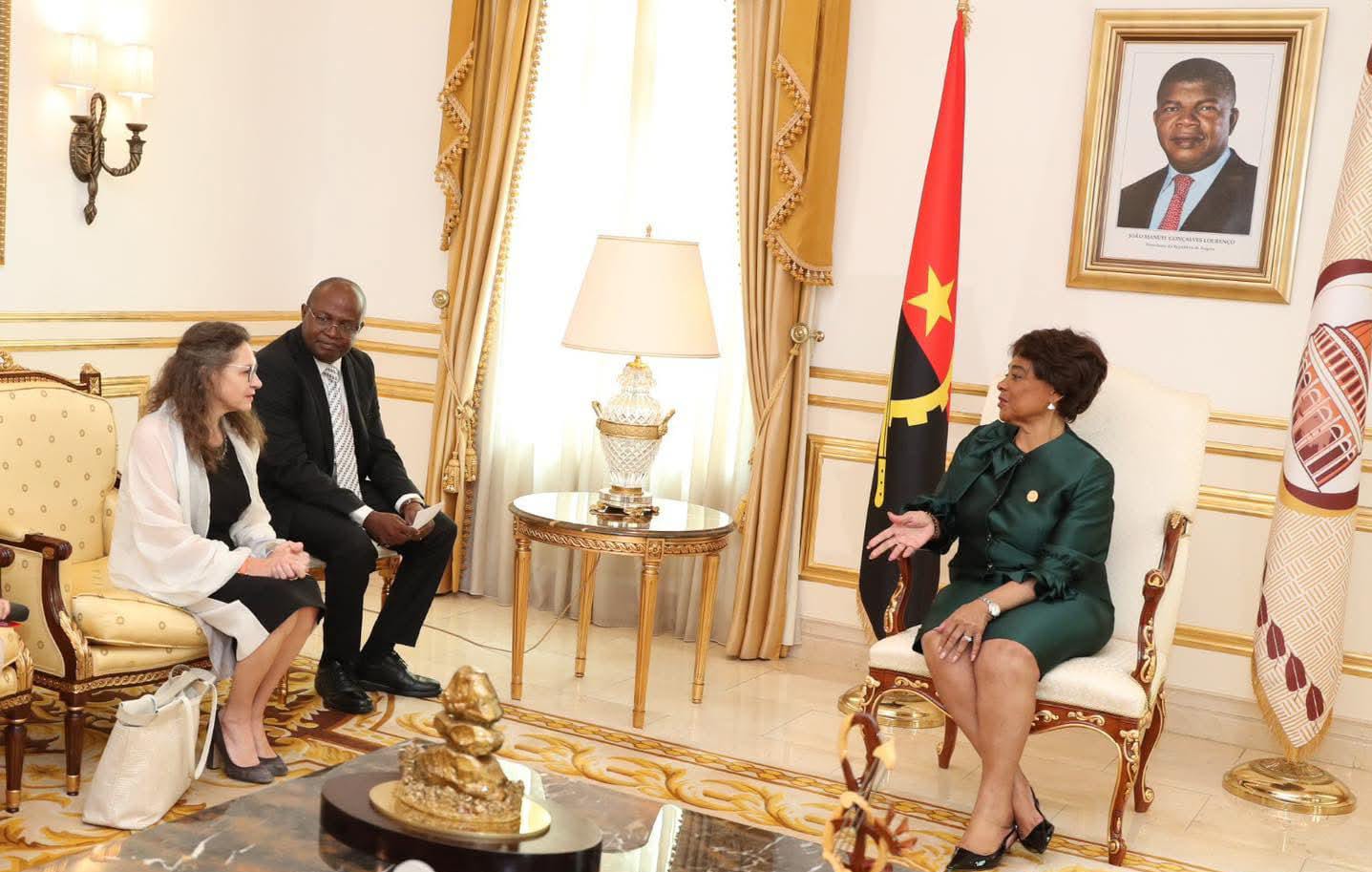 ANGOLA E FRANÇA REFORÇAM COOPERAÇÃO PARLAMENTAR