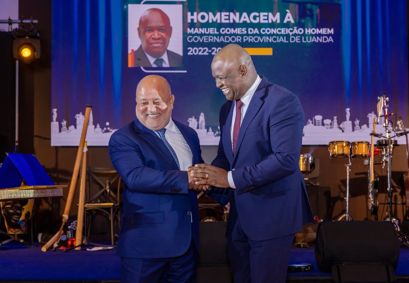 LUANDA HOMENAGEIA ANTIGOS GOVERNADORES