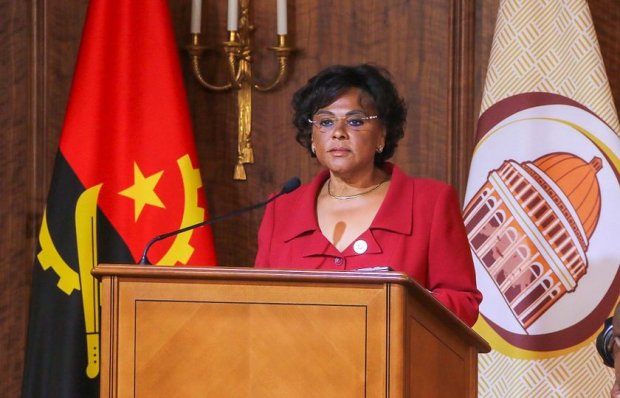 CAROLINA CERQUEIRA CONSTATA CONDIÇÕES DE TRABALHO DOS DEPUTADOS  NO CUANZA-SUL