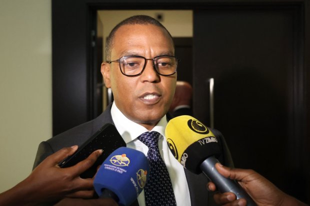 JOSÉ DE LIMA MASSANO “NÃO TEMOS NINGUÉM A TRANSFORMAR FRUTA EM BEBIDA”