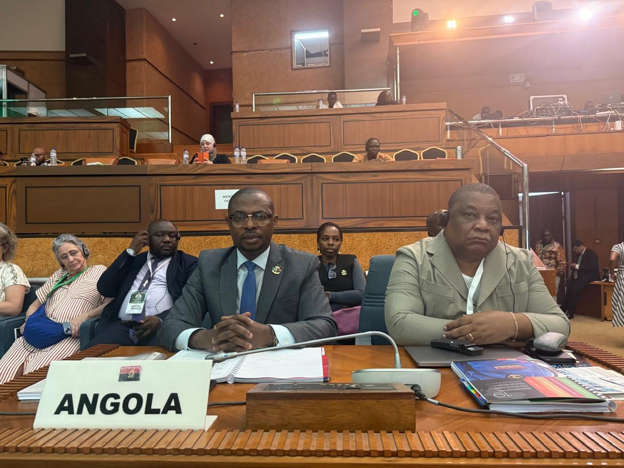 ACESSO À ÁGUA  E SANEAMENTO BÁSICO PARA MELHORIA DAS CONDIÇÕES  DE VIDA ABORDADO EM DAKAR