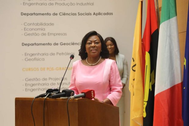 CONSTRUÇÃO DE CENTRO DE FORMAÇÃO PARA JOVENS LEVA PRIMEIRA DAMA AO MOXICO