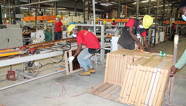 COMPLEXO INDUSTRIAL SINO-ORD EXPORTA MOSAICO PARA ZÂMBIA E ZIMBABWE