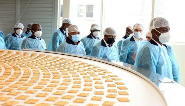 CHEFE DE ESTADO INAUGURA FÁBRICA DE DOCES NO PÓLO INDUSTRIAL DE VIANA