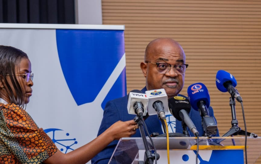 ANGOLA CONTA  COM MAIS DE 28 MULHÕES DE SUBSCRITORES MÓVEIS E 16 UTILIZADORES DE BANDA LARGA