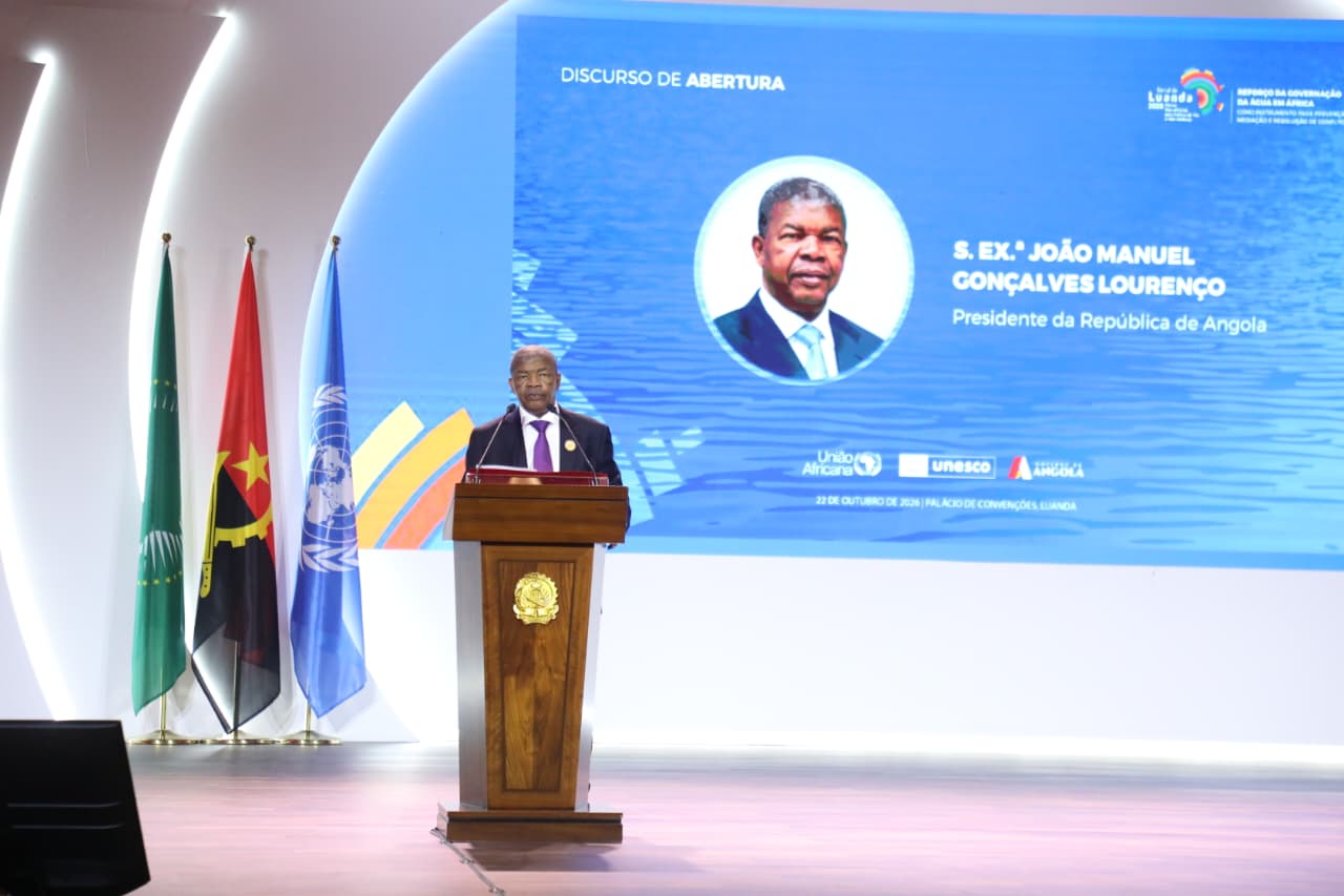 PRESIDENTE JOÃO LOURENÇO VISITA EXPOSIÇÕES ARTÍSTICAS DA BIENAL DE LUANDA