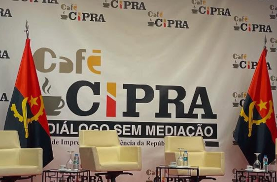 TURISMO NO PAÍS EM DEBATE NO CAFÉ CIPRA