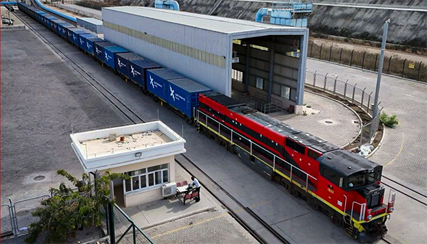 COMBOIOS DA LOBITO ATLANTIC RAILWAY MOVIMENTAM 50.235 TONELADAS EM TRÊS MESES