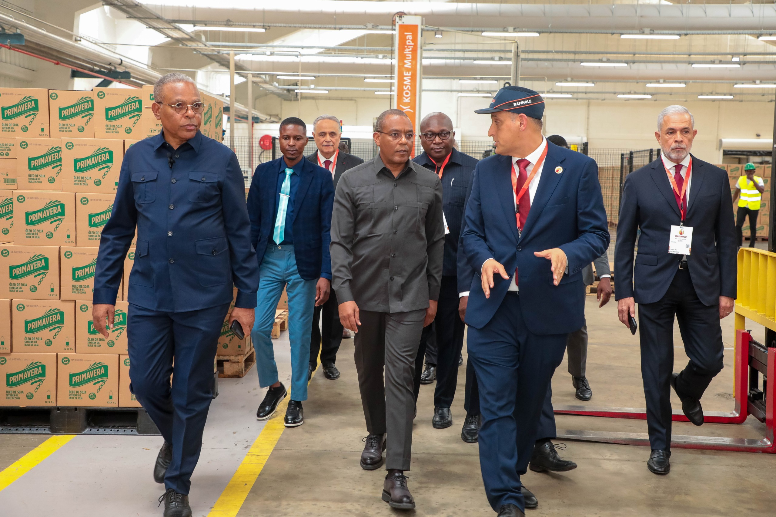 MINISTRO JOSÉ DE LIMA MASSANO INAUGURA FÁBRICA DE ÓLEO VEGETAL EM LUANDA