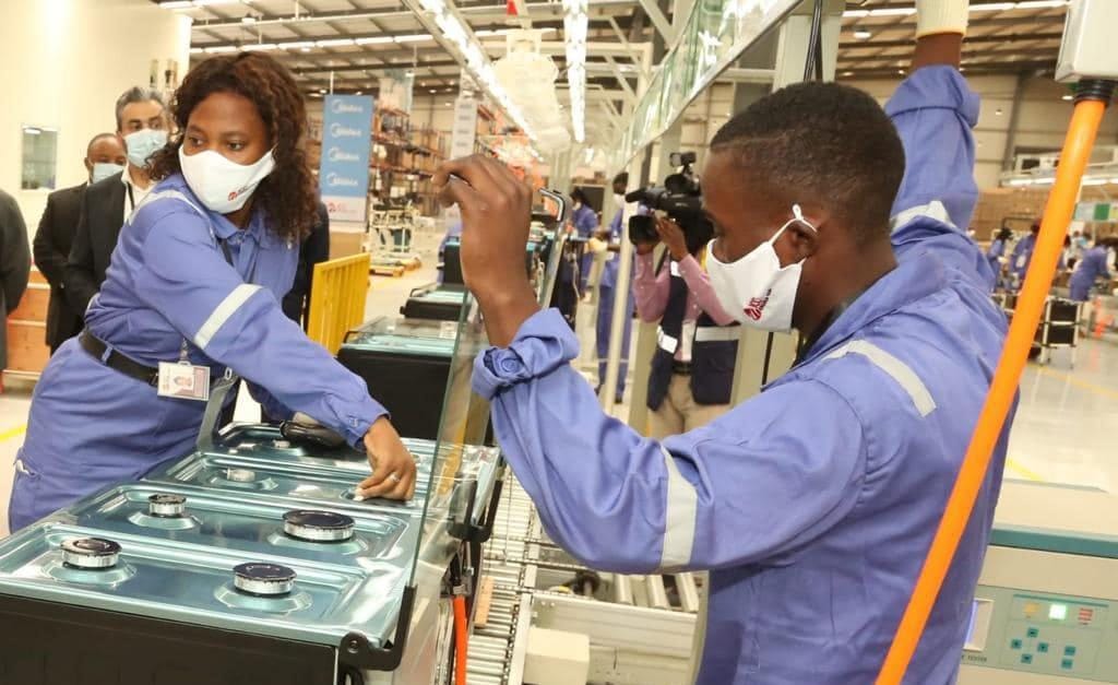 INE ESTIMA  EM MAIS  DE 14 MIL PESSOAS EMPREGADAS NO TERCEIRO TRIMESTRE