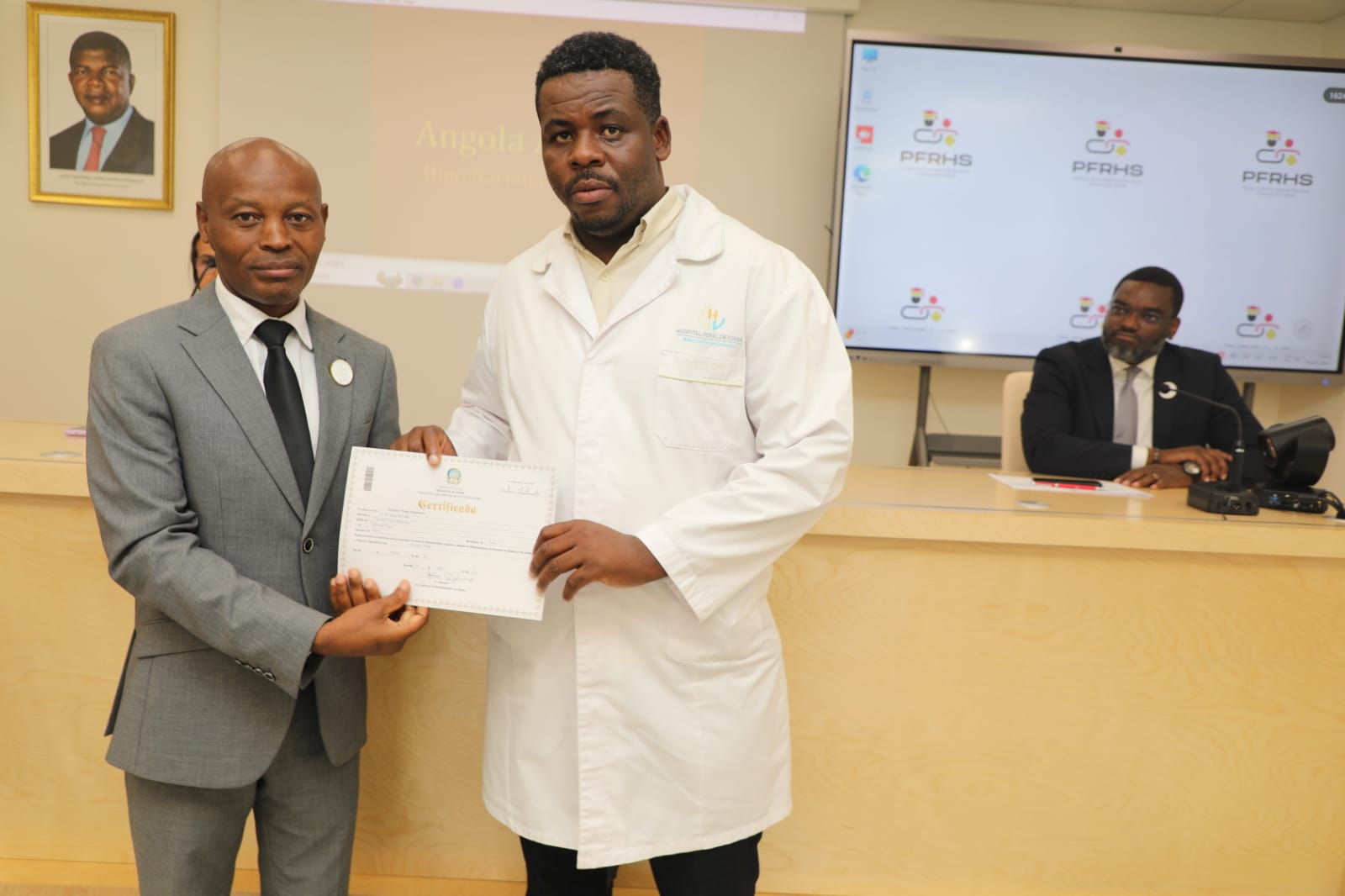 SERVIÇOS DE ASSISTÊNCIA DE SAÚDE EM LUANDA REFORÇADO COM MÉDICOS ESPECIALISTAS