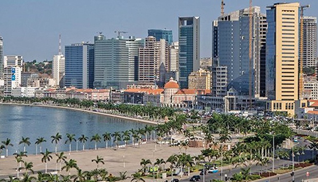 PCA DA AGÊNCIA DO REINO UNIDO  DE FINANCIMENTO TRABALHA EM ANGOLA
