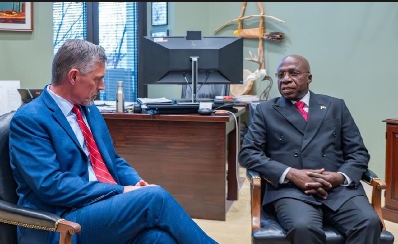 ANGOLA E SENADO AMÉRICANO  ABORDAM CORREDOR DO LOBITO