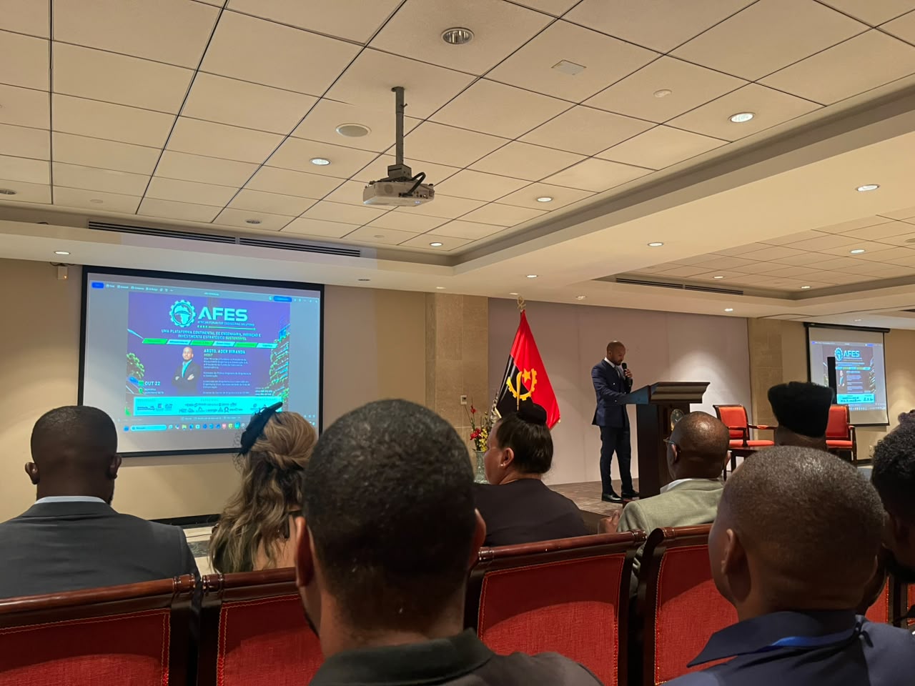 AFES ANALISA OPORTUNIDADES DA ENGENHARIA AFRICANA